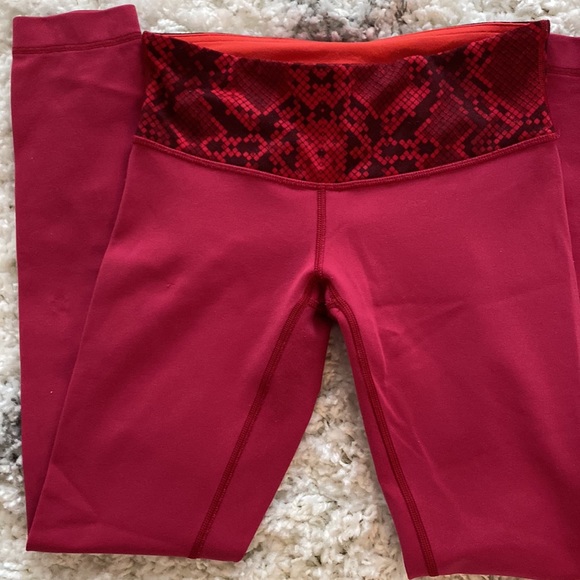 🍋Lululemon Wunder Under
Pant Ill ()
Cranberry / Alarming
Size… - Picture 8 of 10